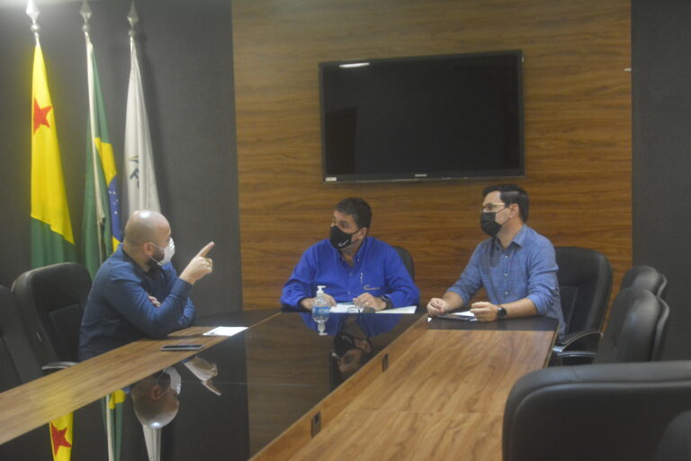 Fecomércio/AC recebe secretário de Empreendedorismo e Turismo e discute turismo em 2022