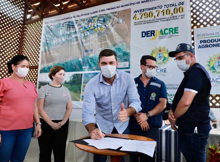 Nicolau participa de inaugurações no interior e atesta investimentos do governo no Juruá