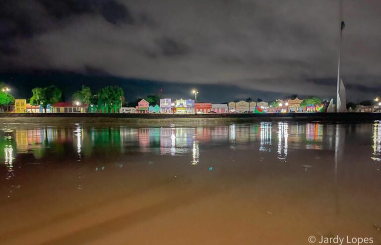 Rio Acre se aproxima do transbordamento; Defesa Civil prepara parque de exposições