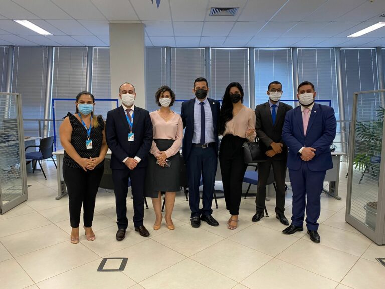 OAB/AC solicita à Caixa Econômica prioridade para advogados nas agências bancárias OAB/AC solicita à Caixa Econômica prioridade para advogados nas agências bancárias