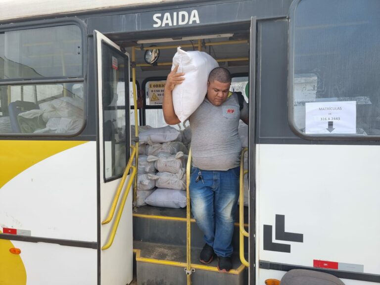 Intervenção da Prefeitura garante distribuição de cestas básicas aos trabalhadores do transporte público