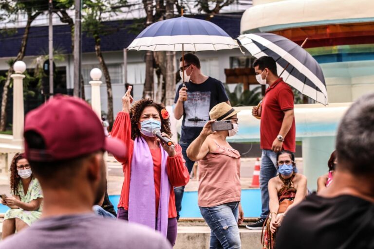 Perpétua apoia greve da Educação no Acre: “Governo é obrigado a cumprir a Lei do piso”