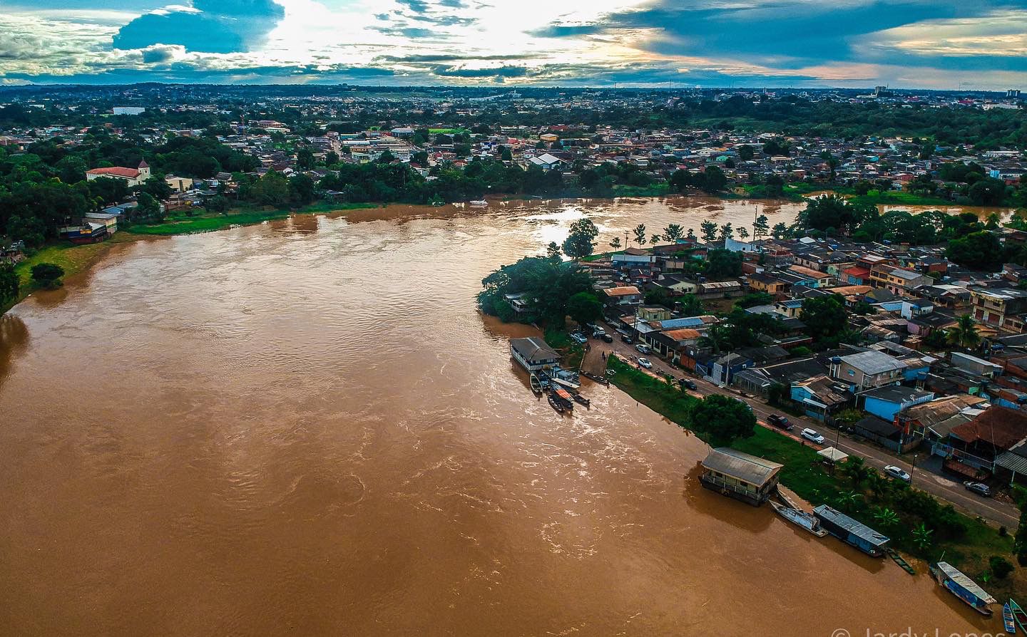 Rio Acre sobe quase 2 metros em menos de 24h e se aproxima da cota de alerta