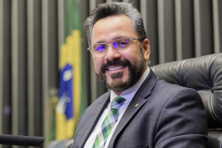 Alan Rick apoia ligação terrestre entre Brasil e Peru pelo Juruá