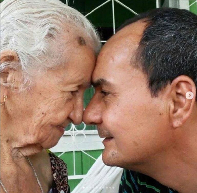 Morre a mãe do jornalista Ayres Rocha, Raimunda de Souza Rocha, aos 91 anos