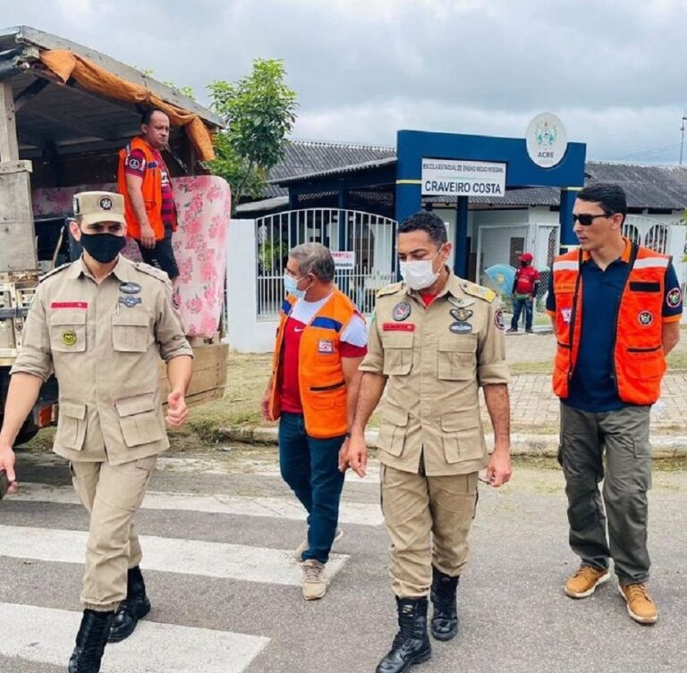 Corpo de Bombeiros participa de reunião estratégica para enchentes em Cruzeiro do Sul