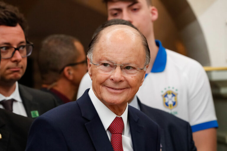 À beira da falência, Edir Macedo quase perde a Record para bilionário italiano