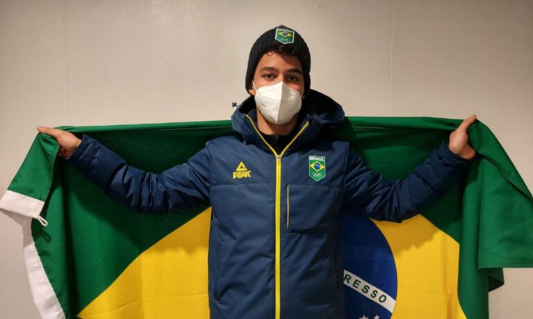 É do Acre: Manex Silva será porta-bandeira no encerramento dos Jogos Olímpicos de Inverno