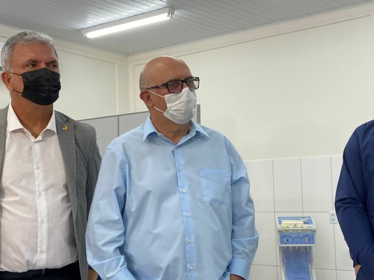 Ministro no Acre, protesto, agressão em unidade de saúde e mais: os destaques desta quinta