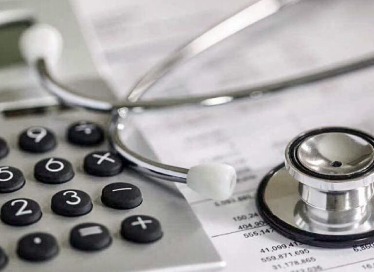 ANS suspende a venda de 70 planos de saúde de oito operadoras; veja quais