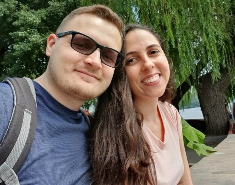 Brasileira na Ucrânia relata que homens não podem sair do país, e marido aguarda convocação pelo Exército