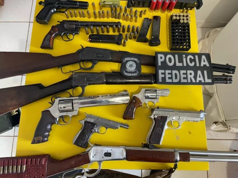 Colecionador é preso pela Polícia Federal o ostentar nas redes sociais armas sem registros