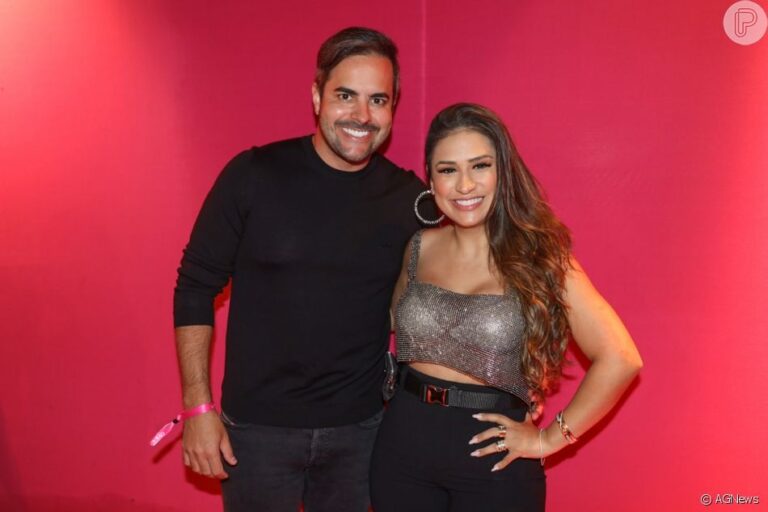 De top, Simone Mendes usa look com barriga de fora e troca beijos com Kaká Diniz em festa de Gkay