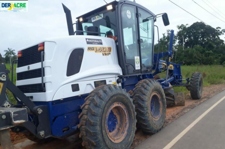 Governo e prefeitura de Feijó iniciam operação tapa-buraco nas ruas da cidade