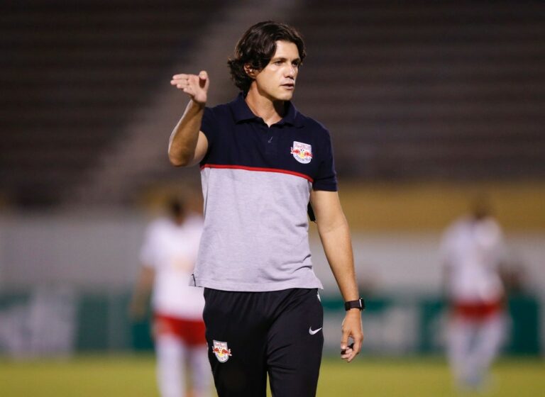 Estudo com 126 ligas aponta Série B e Brasileirão no Top-10 das que mais trocam técnicos; veja ranking