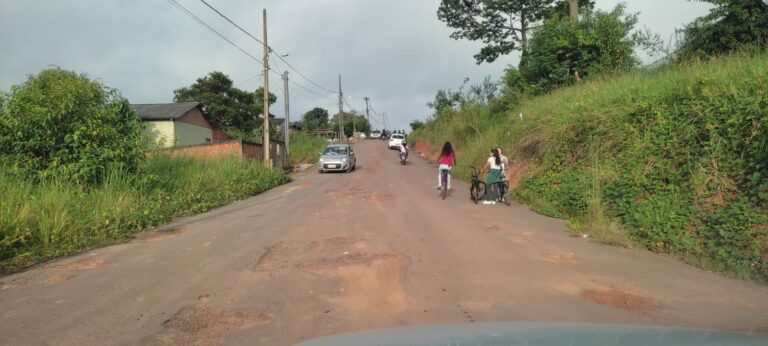 Acesso ao IFAC de Sena Madureira está em condições precárias, dizem alunos, funcionários e moradores