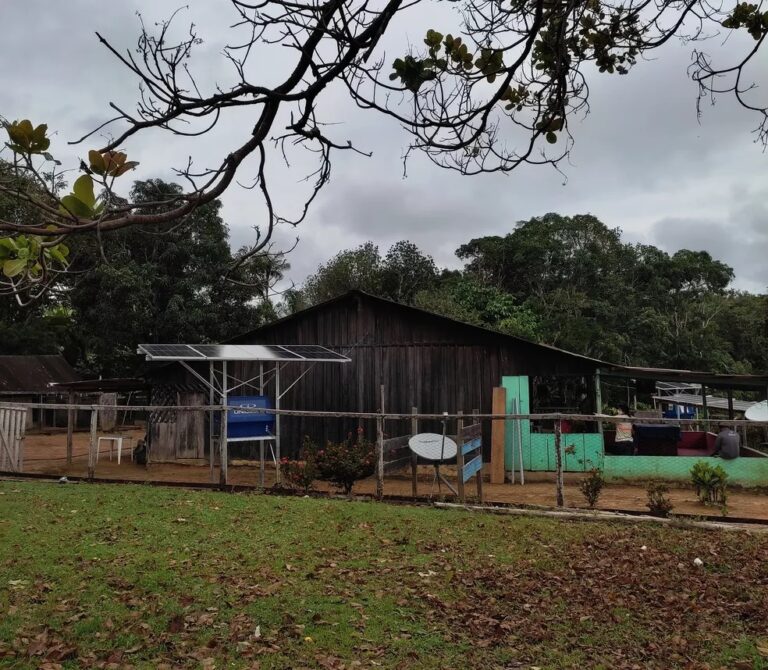 Pela primeira vez, ribeirinhos têm acesso 24h por dia à energia elétrica: ‘se tem luz, tem ser humano vivo’