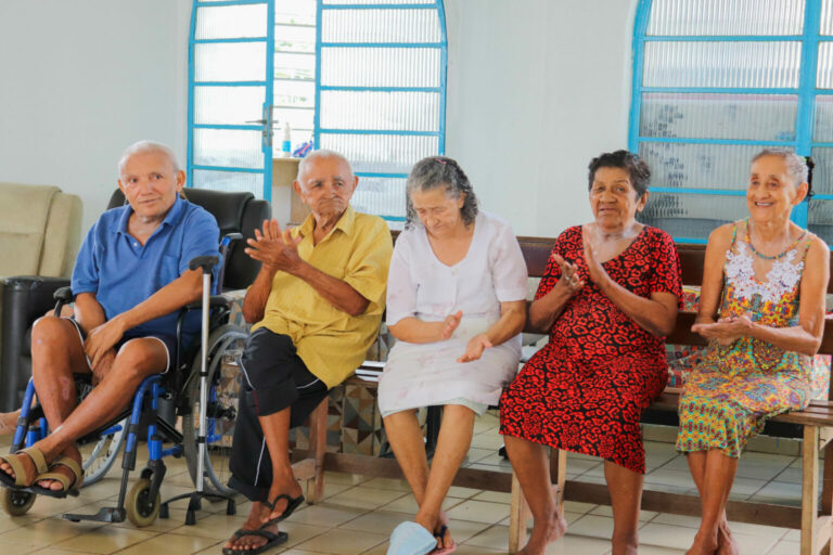 Fundhacre leva consultas odontológicas a residentes do Lar Vicentino em Rio Branco