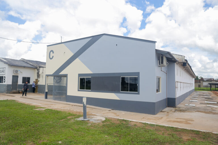 Iapen entrega reforma de pavilhão no Complexo Penitenciário de Rio Branco