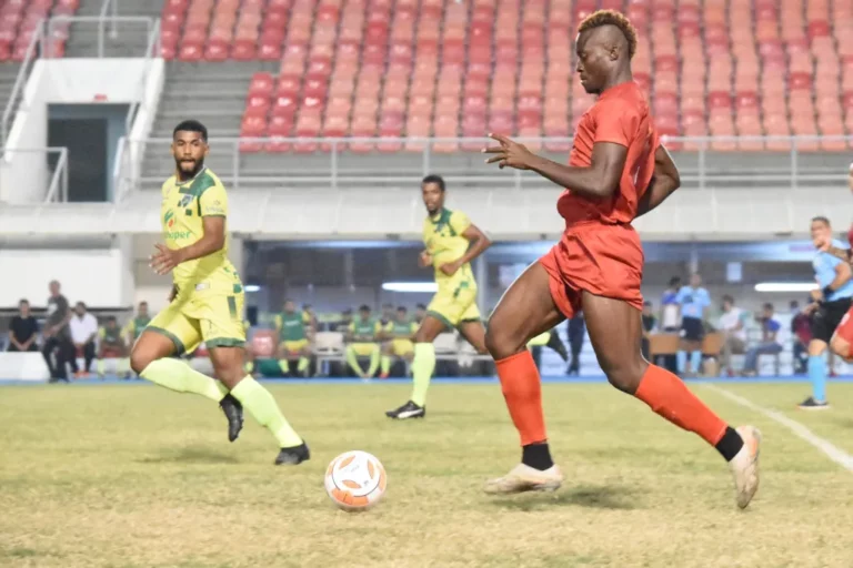 Rio Branco e Náuas fazem duelo de “alto risco” por vaga no returno