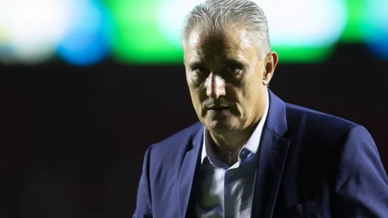 Técnico da seleção, Tite é xingado e processado em R$ 516 mil
