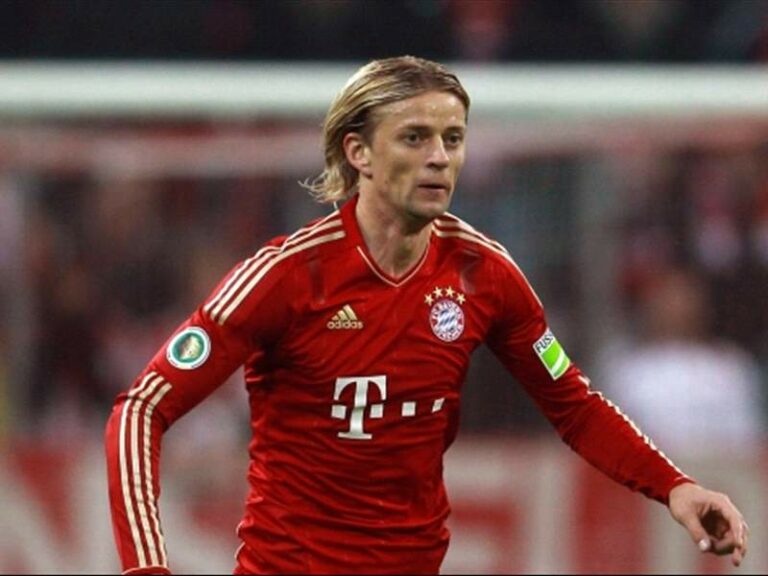 Ex-jogador da Ucrânia, que trabalha no Zenit, sofre sanções por ignorar a guerra