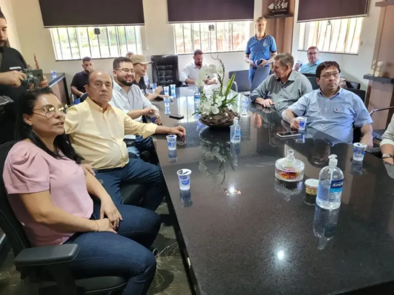 Prefeito de Rio Branco visita metalúrgica fabricante de Equipamentos de Beneficiamento do amendoim na cidade de Tupã