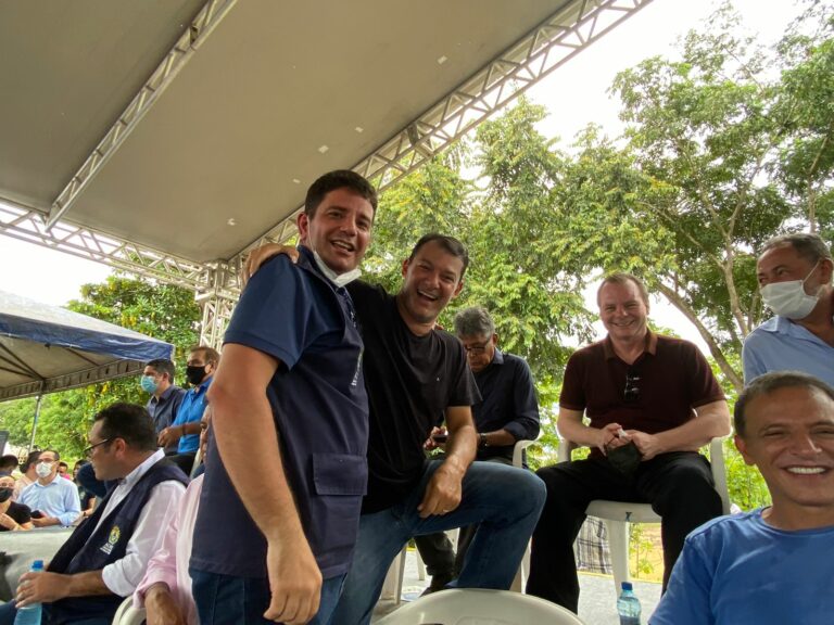 Roberto Duarte elogia Gladson e diz que vai colocar outdoor em Xapuri se governador finalizar ponte da Sibéria