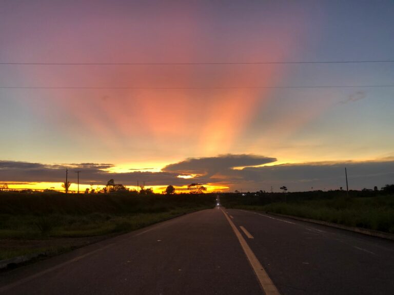 Pôr do Sol na BR-364