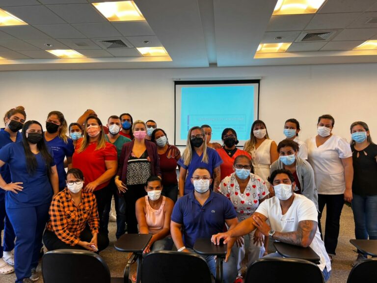 Equipe que trabalhará nos novos leitos do PS de Rio Branco passa por capacitação