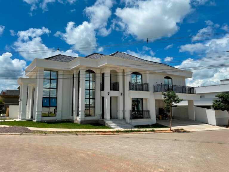 Vídeo de tirar o fôlego mostra super mansão de 400m² à venda no Acre; assista e veja detalhes