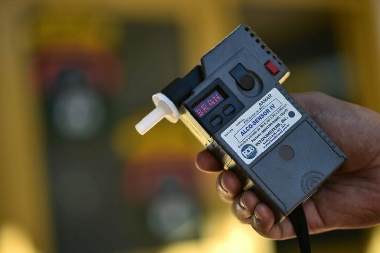 Em cidade do AC, motoristas que provocarem acidente por consumo de álcool ou outras drogas terão que pagar danos