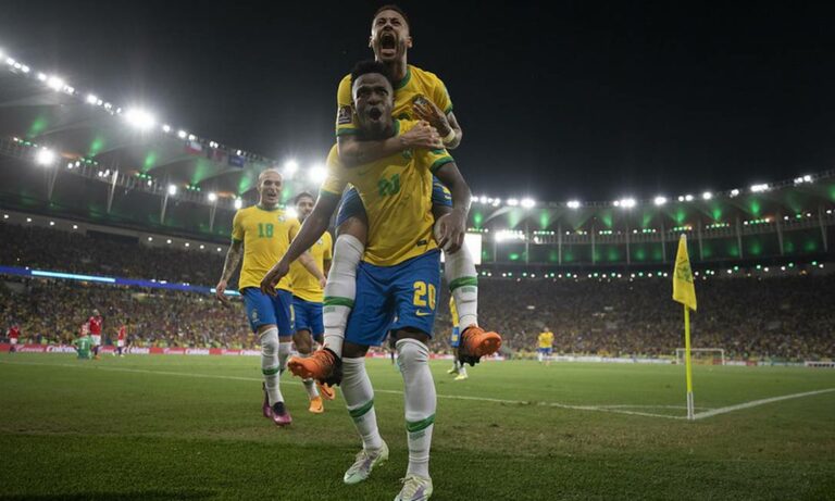 Em despedida, Brasil goleia o Chile no Maracanã em noite de afirmação de Vini Jr. e redenção de Neymar