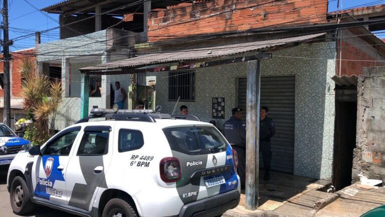 Mãe grávida confessa que matou filho de 7 anos e colocou corpo embaixo da cama: “Desobediente””