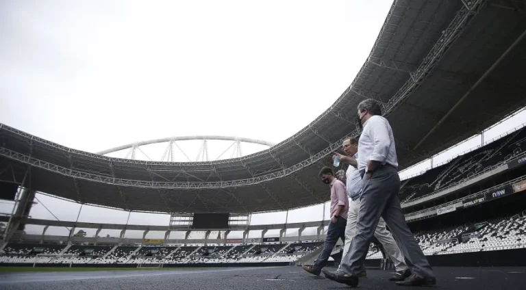 Transformação no futebol: entenda como funcionam os clubes-empresa no Brasil