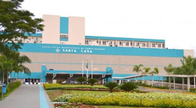 Idoso cai de sacada, tem lesões cerebrais e na coluna e morre após mais de 40 dias de internação