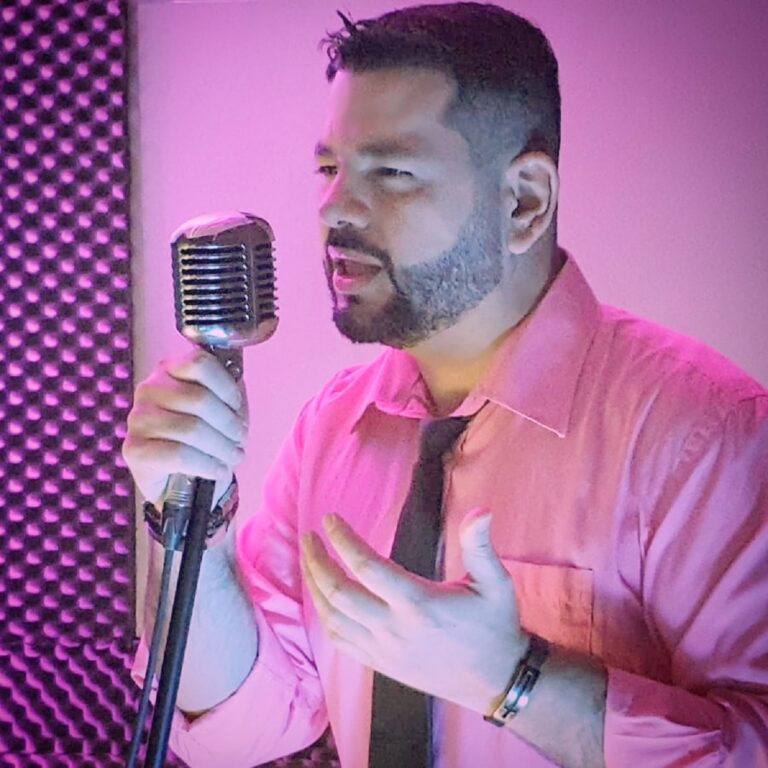 Com 23 anos de carreira, cantor acreano que participou do Ídolos pretende ir a outros programas nacionais