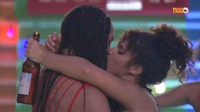 BBB22: Maria pretende continuar relacionamento que começou com Linn da Quebrada