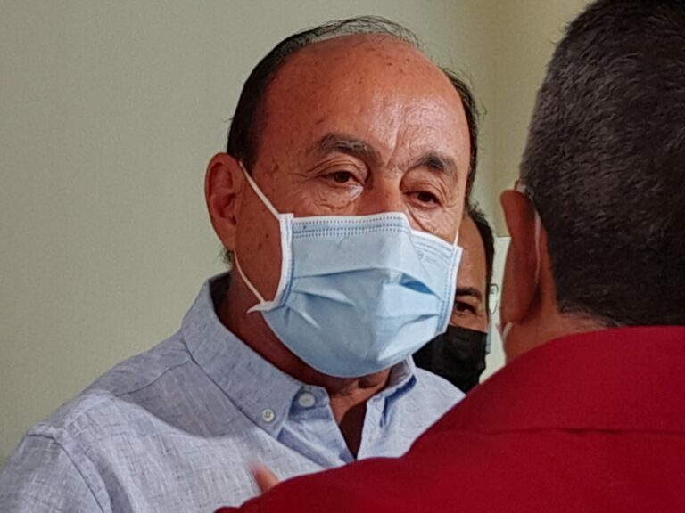 Sobre greve da Educação, Bocalom diz que negociações estão sendo feitas: “Questão de tempo”