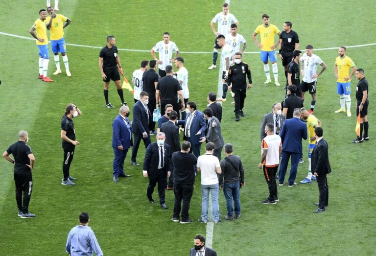 Decisão da Fifa pode levar novo Brasil x Argentina, agora pelas Eliminatórias, para setembro nos EUA