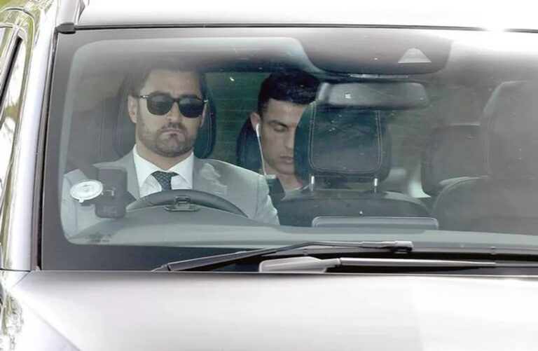 Após morte do filho, Cristiano Ronaldo volta a treinar no CT do Manchester United