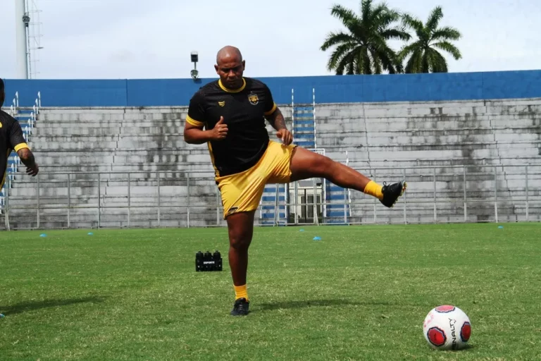 Sem Walter, Amazonas estreia na Série D