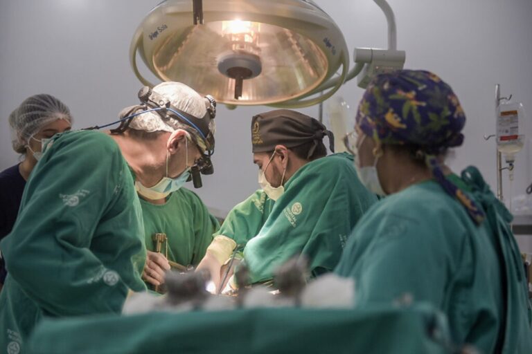 No AC, homem que convive com cirrose hepática desde 1996 realiza transplante de fígado pela Fundhacre