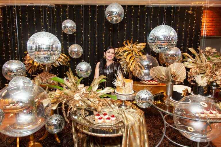 Coluna da Márcia traz cliques dos aniversariantes da semana e homenagem aos jornalistas; confira