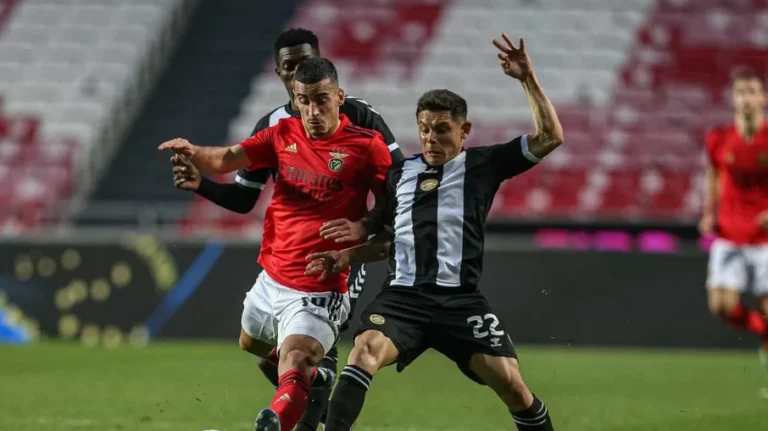 Após rescisão em Portugal, lateral brasileiro morre aos 28 anos