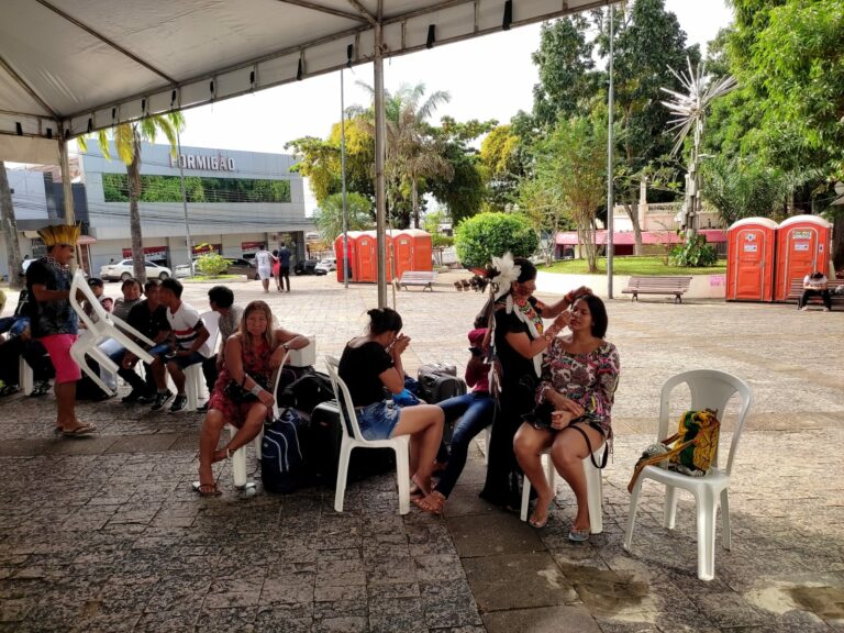 Terra Livre: no AC, indígenas protestam contra projetos de lei que discutem liberação de terras