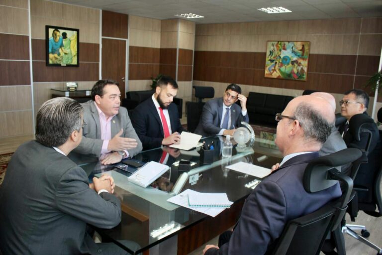 Governo do AC segue com tratativas para viabilizar exportação de carne para o Peru