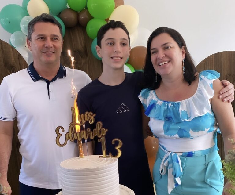 Pool party do Luís Eduardo Barbosa Holanda e mais aniversariantes na coluna da Márcia Abreu