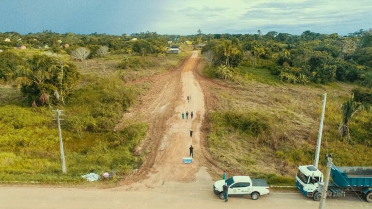 Deracre leva melhorias de acesso às aldeias indígenas em Cruzeiro do Sul