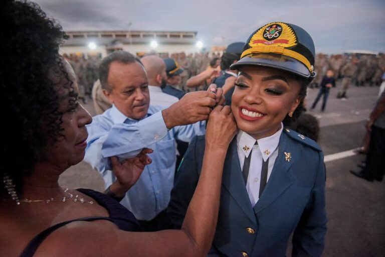 Segundo-tenente do Corpo de Bombeiros promovida no Acre